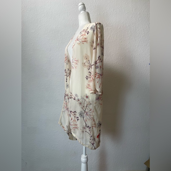 Tobi floral open front Kimono size S - Picture 2 of 9